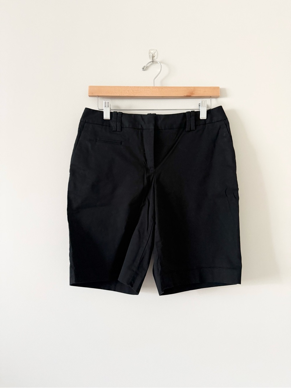 LOFT Julie Cotton Spandex Bermuda Chino Shorts in Black Size 4